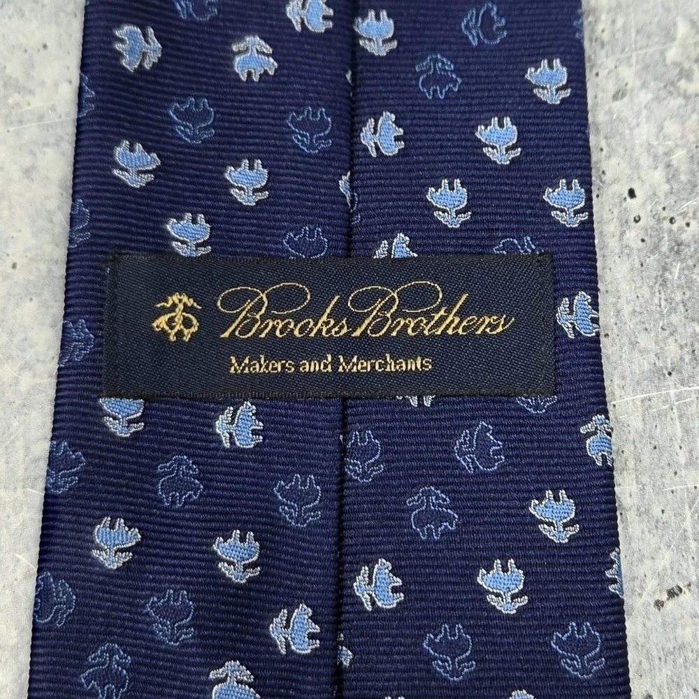 Brooks Brothers | Navy & Light Blue Logo Print 100% Silk Tie